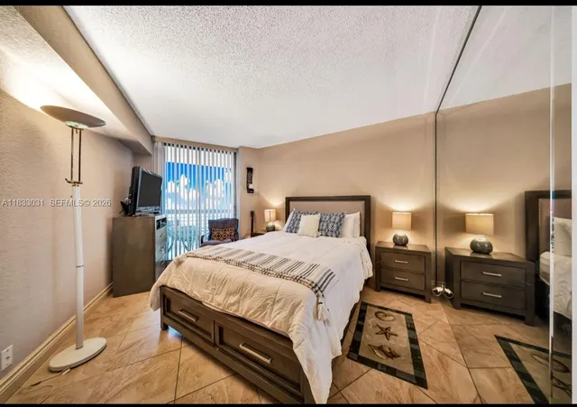 $3,150 | 19101 Northeast 36th Court, Unit 1604, Aventura, FL 33180