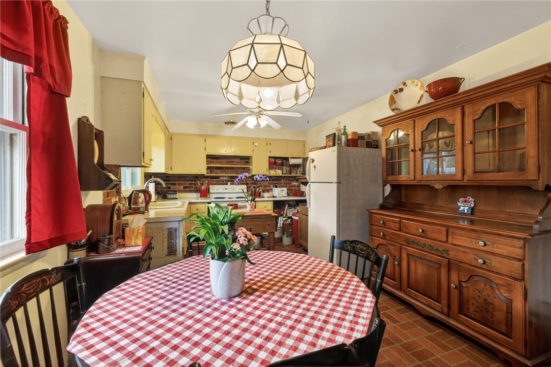395 Brayton Road Greece, NY 14616 - Photo 4 of 20