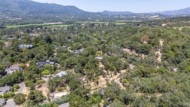 $649,000 | 298 East Agua Caliente Road, Sonoma, CA 95476