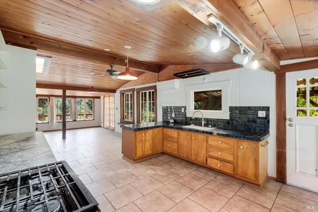 $649,000 | 298 East Agua Caliente Road, Sonoma, CA 95476