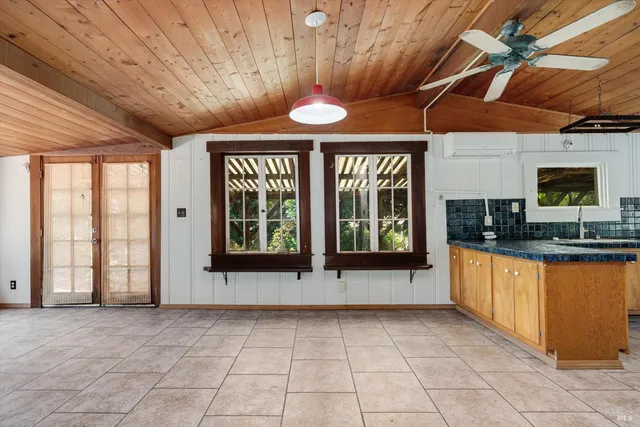 $649,000 | 298 East Agua Caliente Road, Sonoma, CA 95476