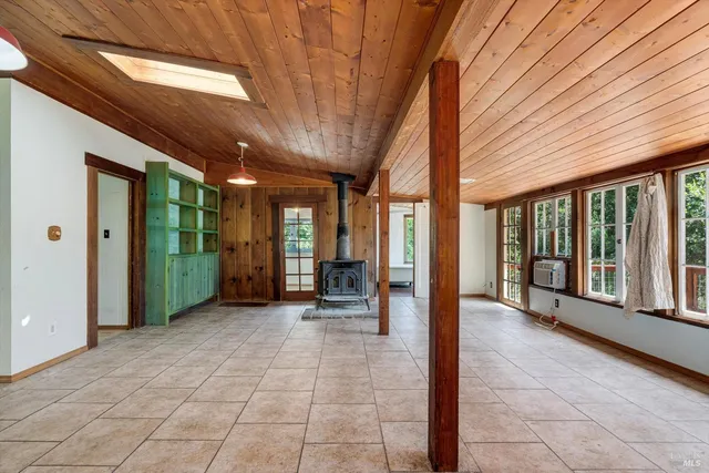 $649,000 | 298 East Agua Caliente Road, Sonoma, CA 95476