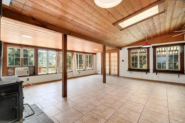 $649,000 | 298 East Agua Caliente Road, Sonoma, CA 95476