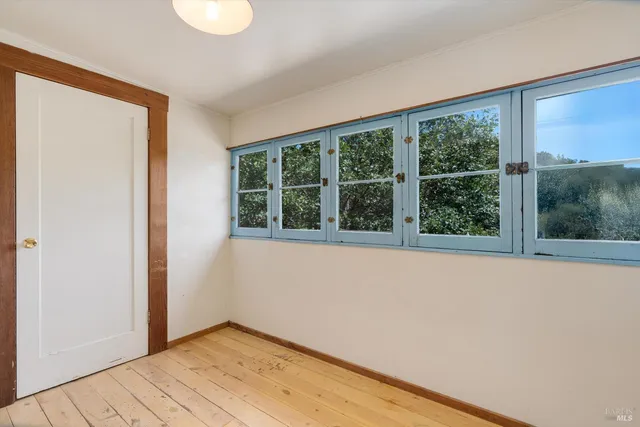 $649,000 | 298 East Agua Caliente Road, Sonoma, CA 95476