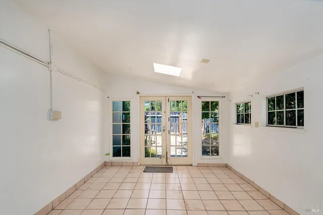 $649,000 | 298 East Agua Caliente Road, Sonoma, CA 95476