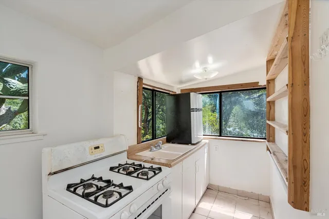 $649,000 | 298 East Agua Caliente Road, Sonoma, CA 95476