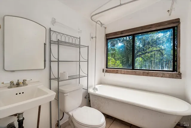 $649,000 | 298 East Agua Caliente Road, Sonoma, CA 95476