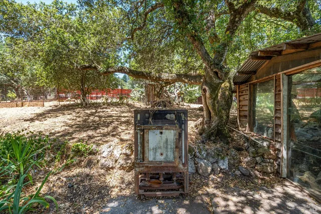 $649,000 | 298 East Agua Caliente Road, Sonoma, CA 95476