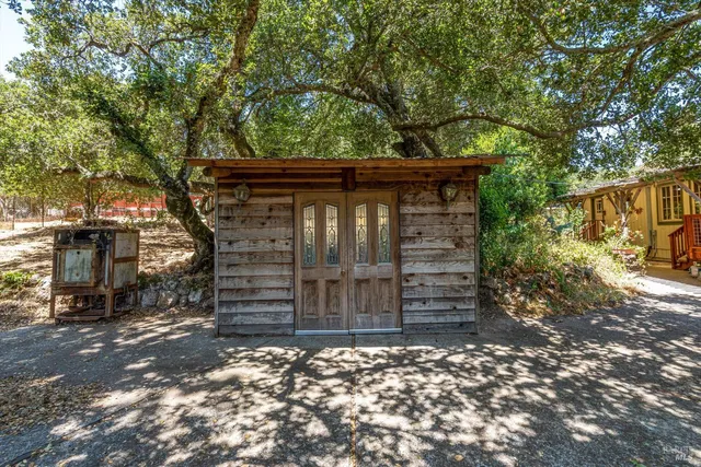 $649,000 | 298 East Agua Caliente Road, Sonoma, CA 95476