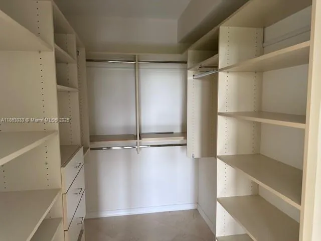 $3,350 | 20000 East Country Club Drive, Unit 614, Aventura, FL 33180