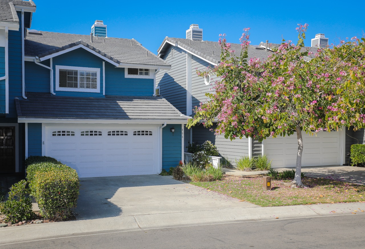 466 Summer View Circle Encinitas, CA 92024 - Photo 2 of 25