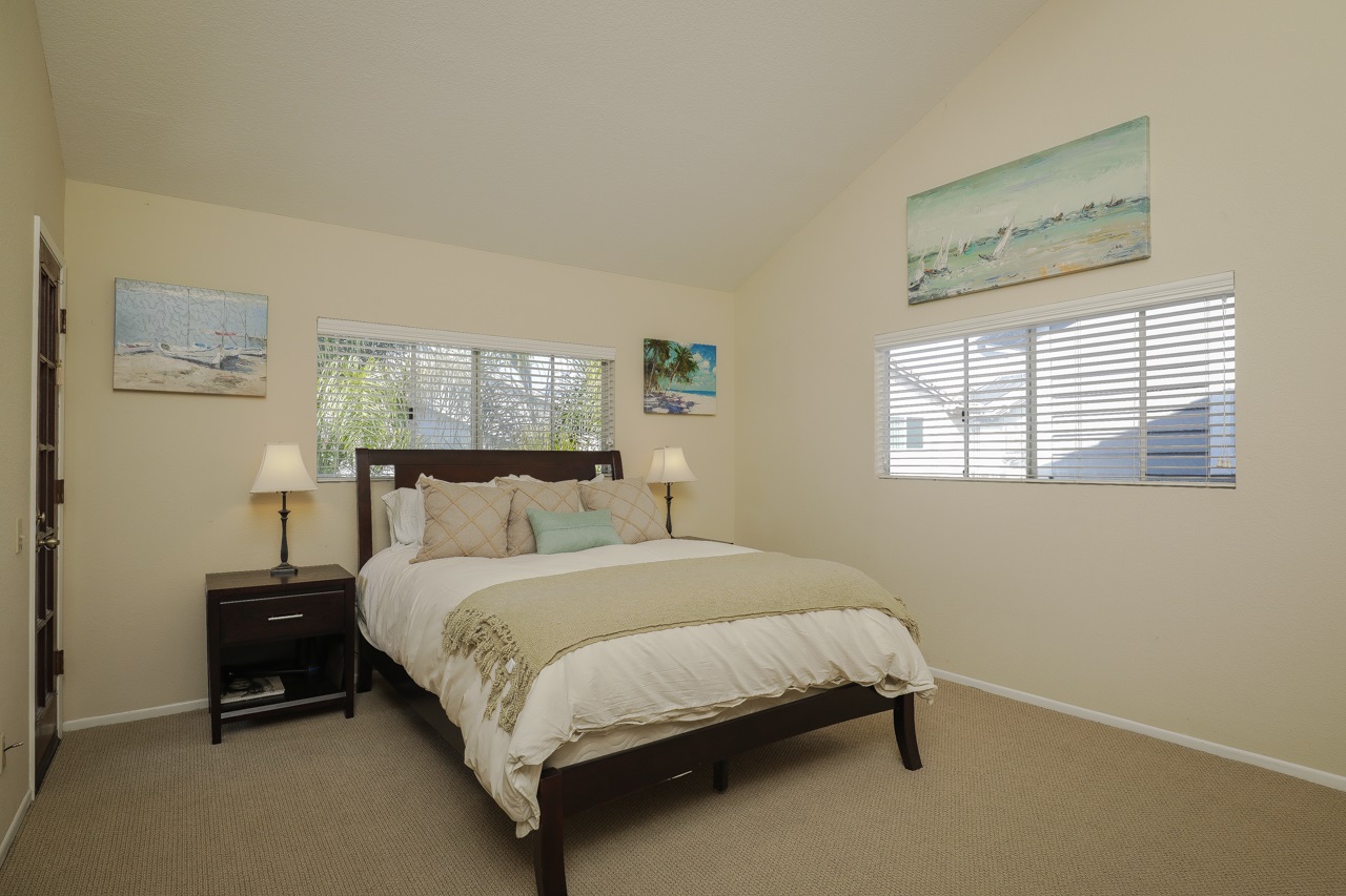 466 Summer View Circle Encinitas, CA 92024 - Photo 11 of 25