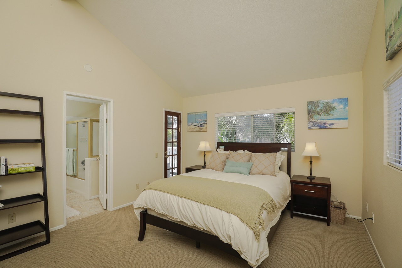 466 Summer View Circle Encinitas, CA 92024 - Photo 10 of 25