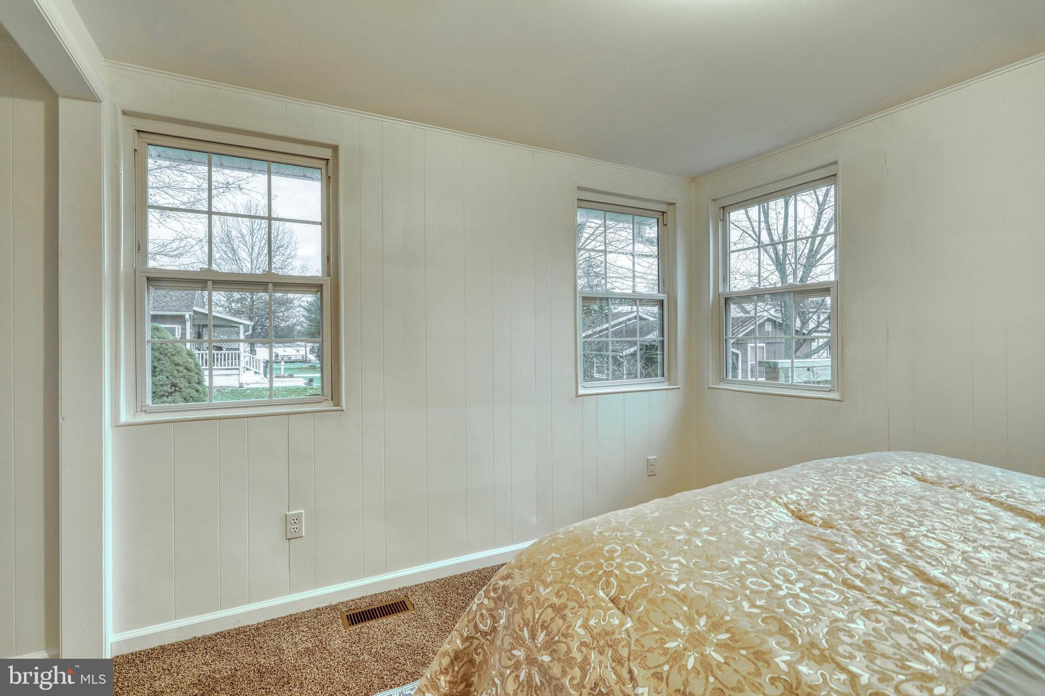 2611 Oakland Road Dover, PA 17315 - Photo 29 of 32 Gallery Image 29