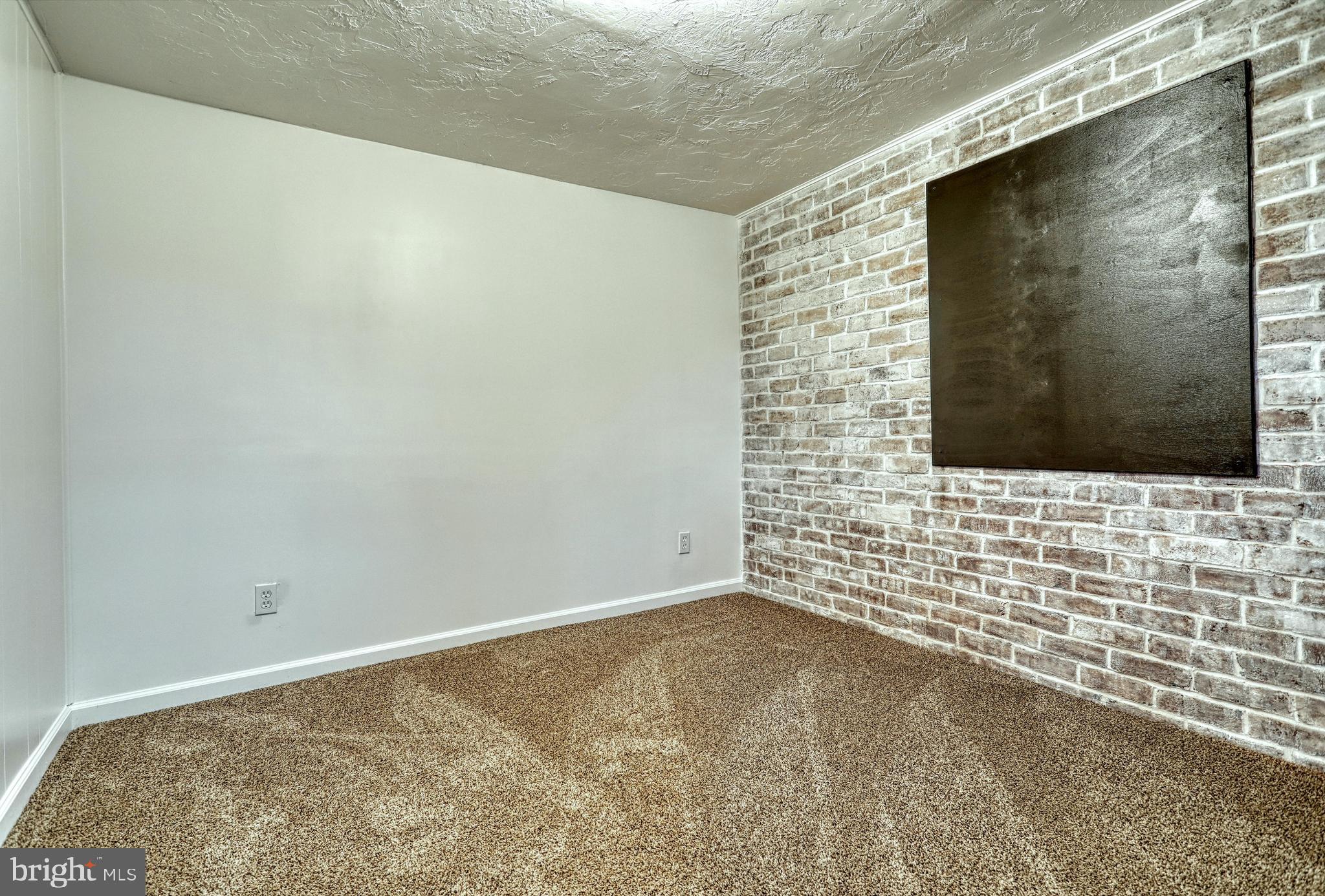 2611 Oakland Road Dover, PA 17315 - Photo 32 of 32 Gallery Image 32