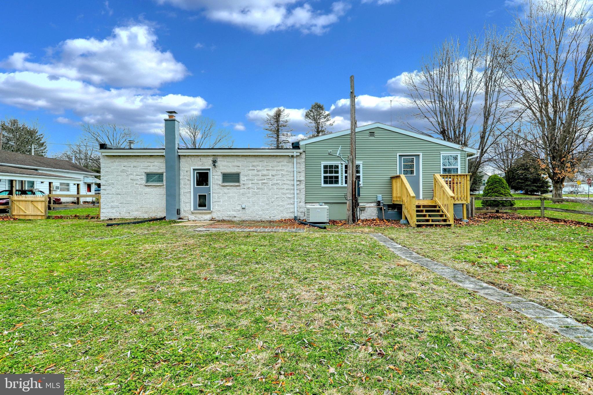 2611 Oakland Road Dover, PA 17315 - Photo 8 of 32 Gallery Image 8