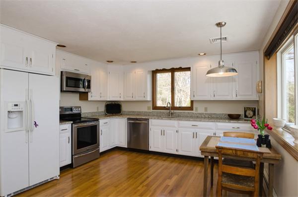 455 Bay Road Duxbury, MA 02332 - Photo 4 of 15 Gallery Image 4