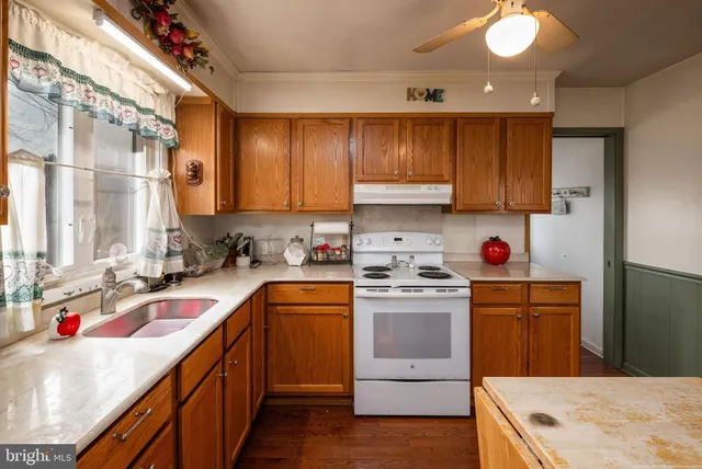 $325,000 | 29618 Armory Road, Dagsboro, DE 19939