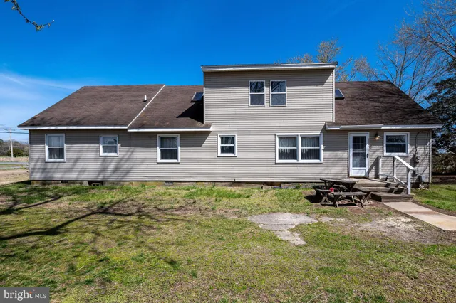 $325,000 | 29618 Armory Road, Dagsboro, DE 19939
