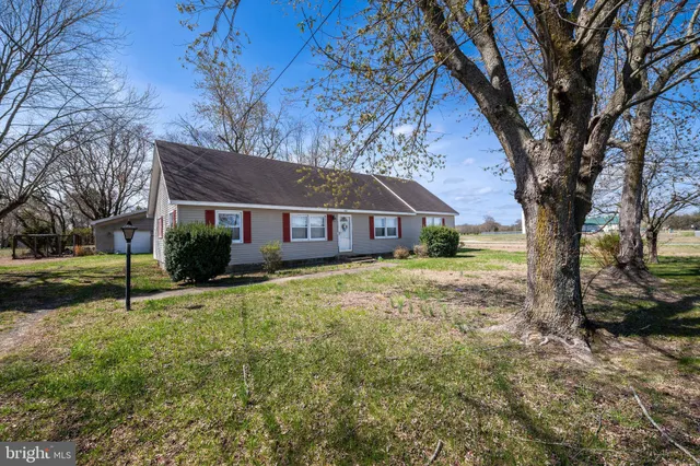 $325,000 | 29618 Armory Road, Dagsboro, DE 19939
