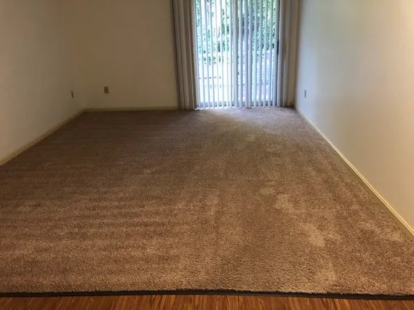 $2,095 | 7 Railroad Avenue, Unit 103, Derry, NH 03038