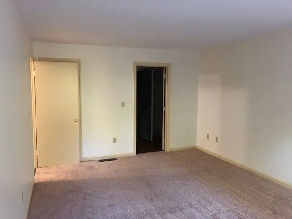 $2,095 | 7 Railroad Avenue, Unit 103, Derry, NH 03038