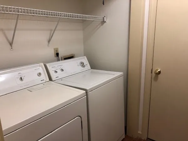 $2,095 | 7 Railroad Avenue, Unit 103, Derry, NH 03038