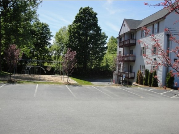 7 Railroad Avenue, Unit 103 Derry, NH 03038 - Photo 5 of 40