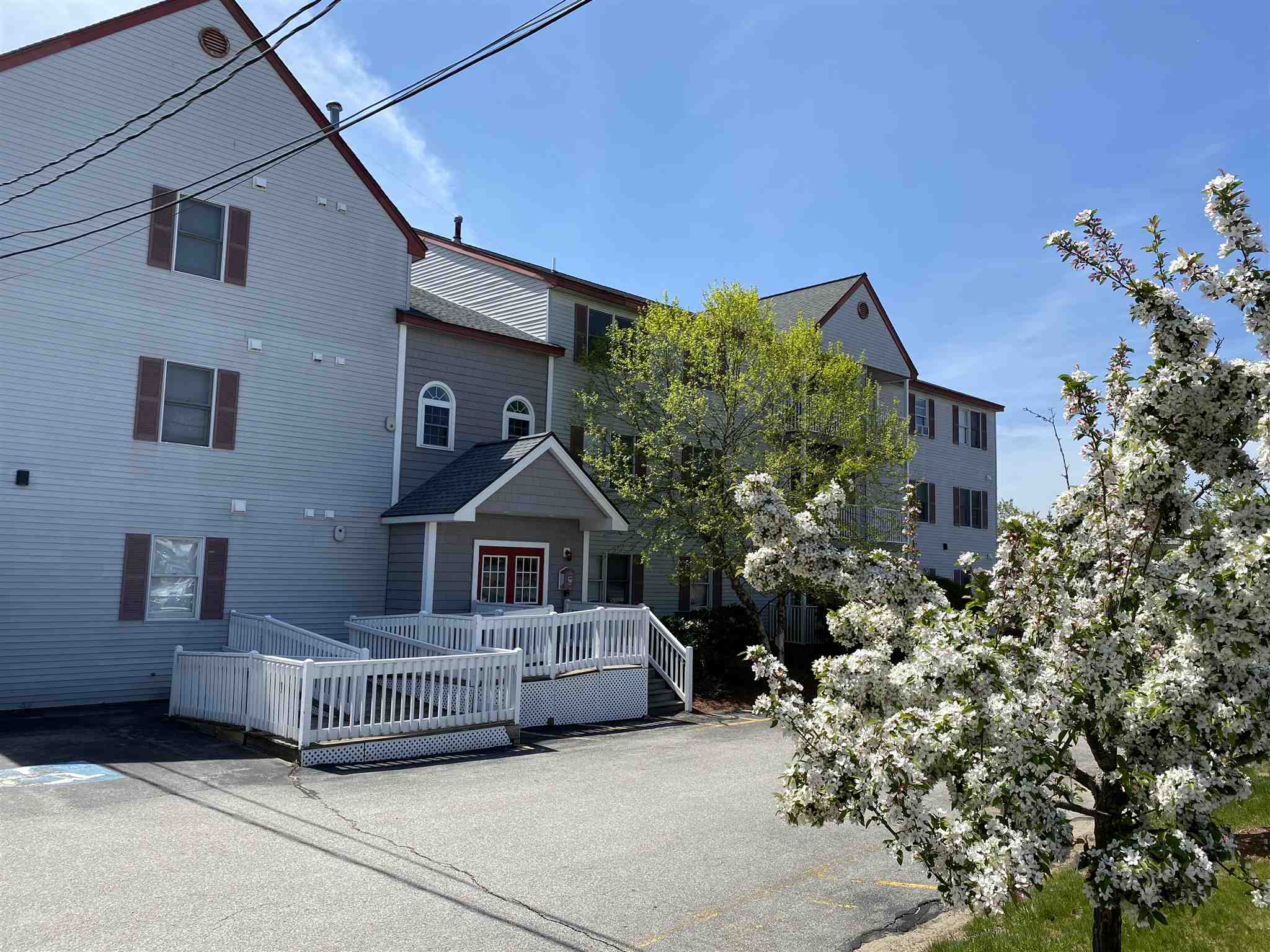 7 Railroad Avenue, Unit 103 Derry, NH 03038 - Photo 6 of 40