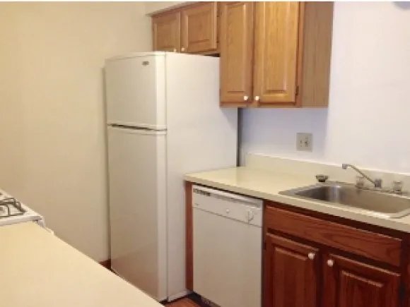 $2,095 | 7 Railroad Avenue, Unit 103, Derry, NH 03038