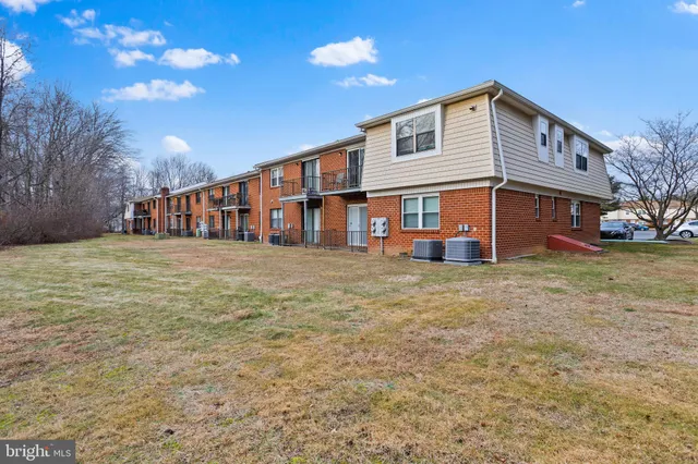 $270,000 | 912 Silver Court, Hamilton, NJ 08690