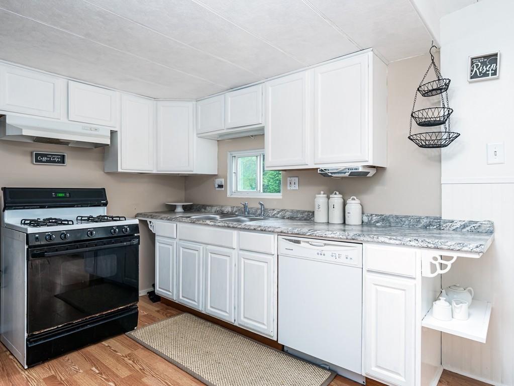 120 Hazen Road Shirley, MA 01464 - Photo 18 of 36 Gallery Image 18