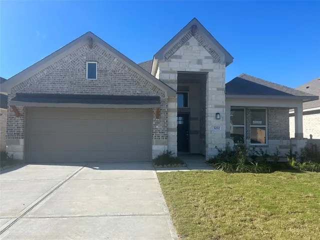 $329,888 | 8319 Amber Summit Lane, Angleton, TX 77515