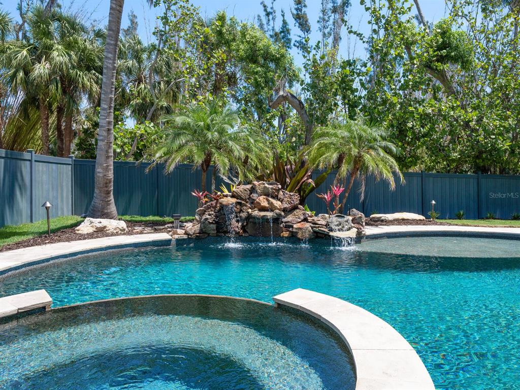 7333 Point Of Rocks Road Sarasota, FL 34242 - Photo 47 of 81