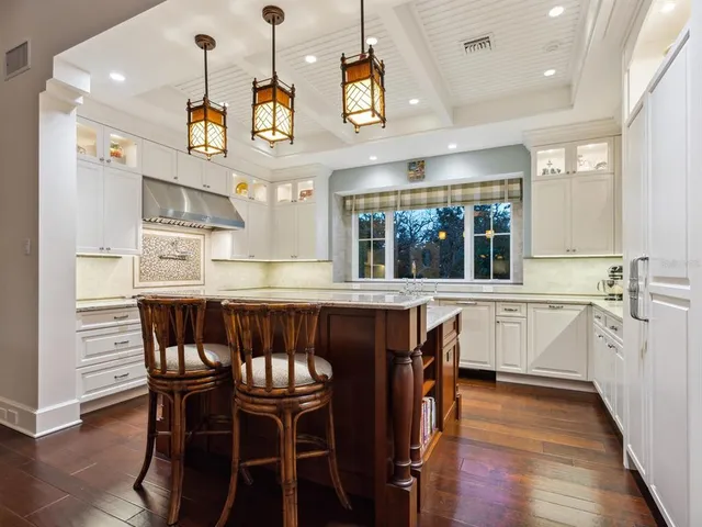 $3,995,000 | 7333 Point Of Rocks Road, Sarasota, FL 34242