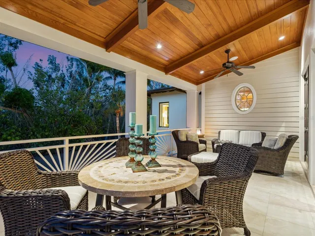 $3,995,000 | 7333 Point Of Rocks Road, Sarasota, FL 34242