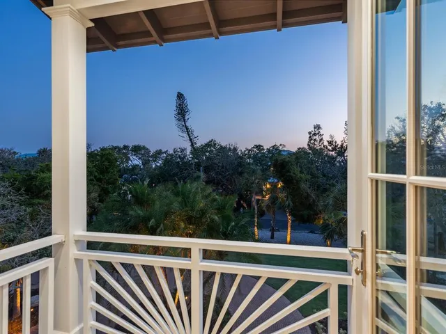 $3,995,000 | 7333 Point Of Rocks Road, Sarasota, FL 34242