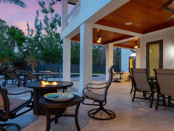 $3,695,000 | 7333 Point Of Rocks Road, Sarasota, FL 34242