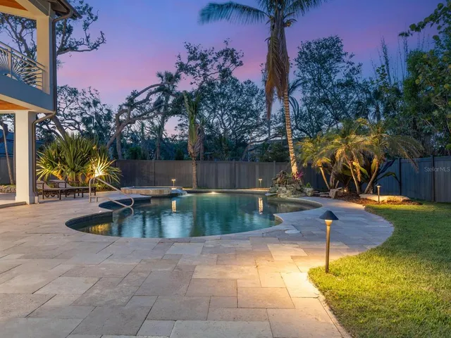 $3,995,000 | 7333 Point Of Rocks Road, Sarasota, FL 34242