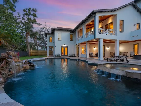 $3,695,000 | 7333 Point Of Rocks Road, Sarasota, FL 34242