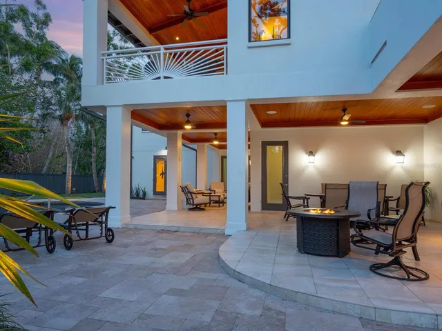 $3,995,000 | 7333 Point Of Rocks Road, Sarasota, FL 34242