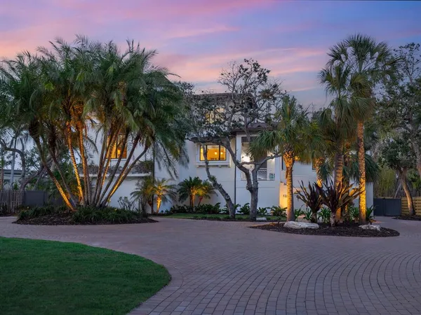 $3,695,000 | 7333 Point Of Rocks Road, Sarasota, FL 34242