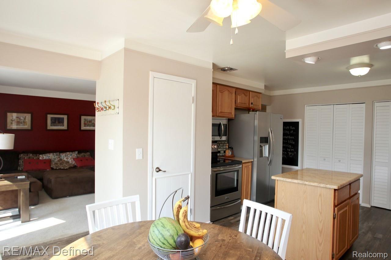 50737 Parsons Drive Utica, MI 48317 - Photo 10 of 26 AJ5E3896.jpg