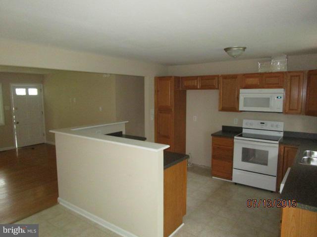 14041 Spickler Road Clear Spring, MD 21722 - Photo 3 of 11 Kitchen