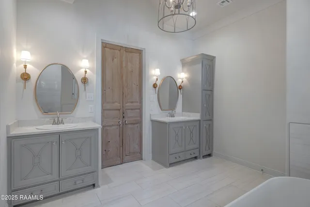 $490,000 | 113 Gentle Island Drive, Broussard, LA 70518