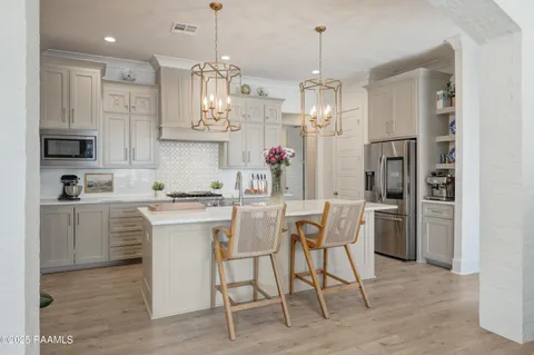 $490,000 | 113 Gentle Island Drive, Broussard, LA 70518