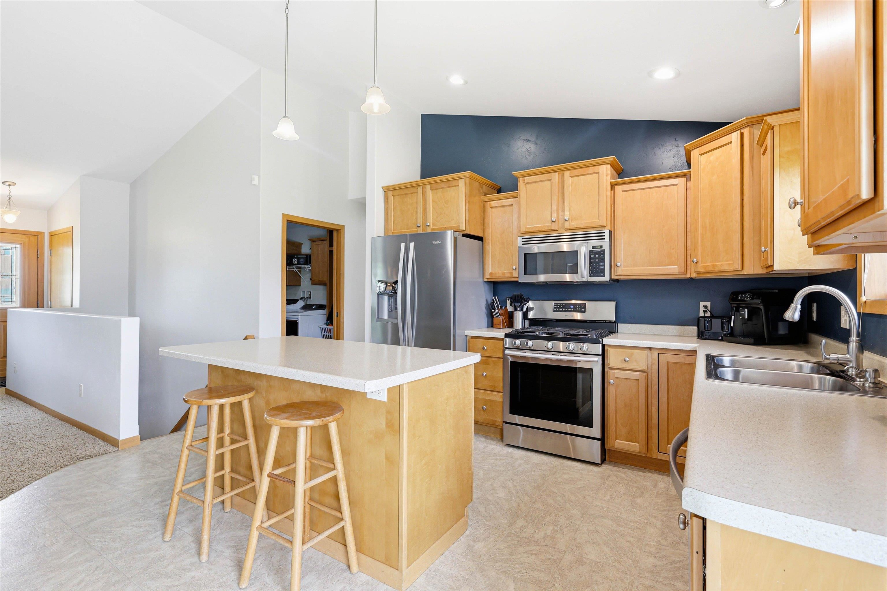 N9433 Evan Street Appleton, WI 54915 - Photo 5 of 24