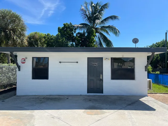 $230,000 | 1078 Peak Road, Lake Worth, FL 33462