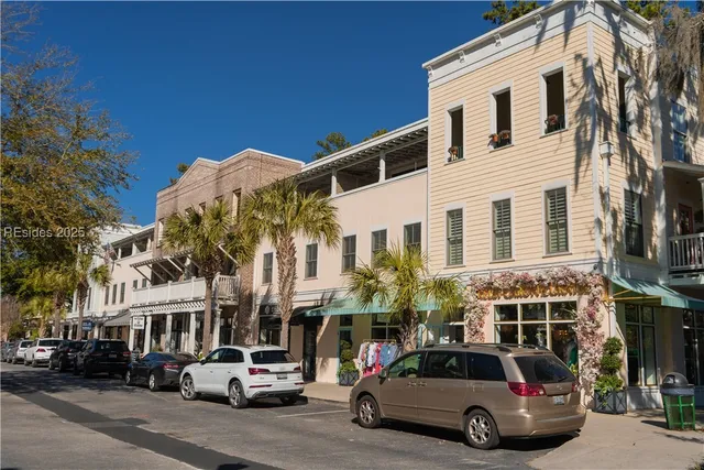 $450,000 | 14 Calhoun Street, Bluffton, SC 29910