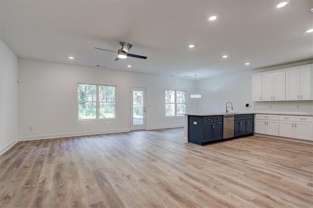 112 Roberts Road Locust Grove, GA 30248 - Photo 6 of 39